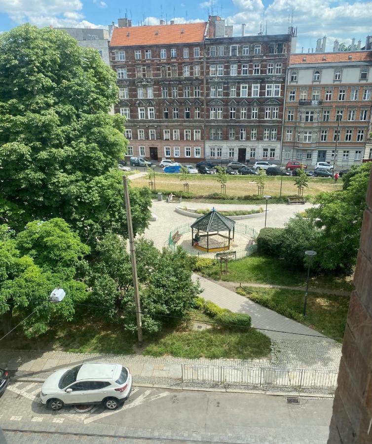Apartament W Centrum Wroclawia W Kamienicy Exterior photo